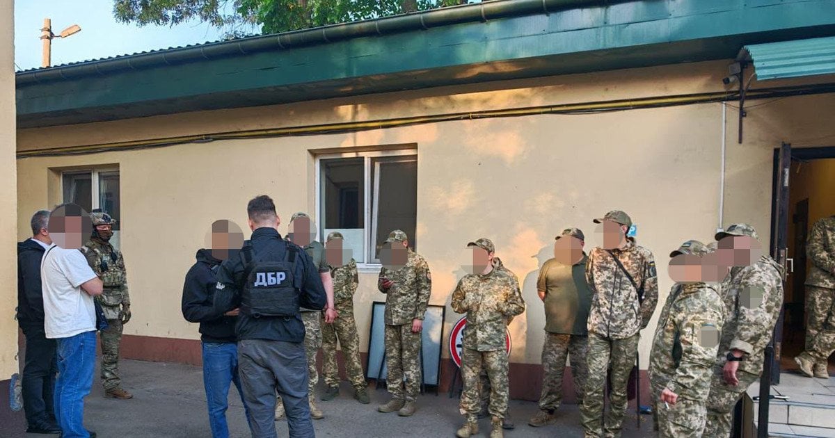 В Одессе тцкшники насиловали мобилизованных,
