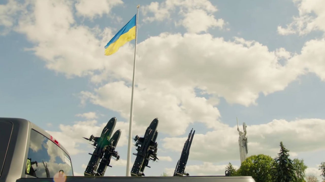 В Киеве состоялся военный парад по