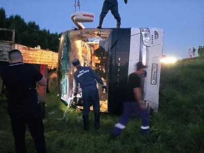 В Татарстане перевернулся междугородний автобус с