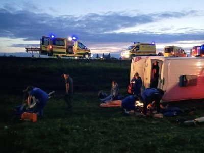 В Татарстане перевернулся междугородний автобус с